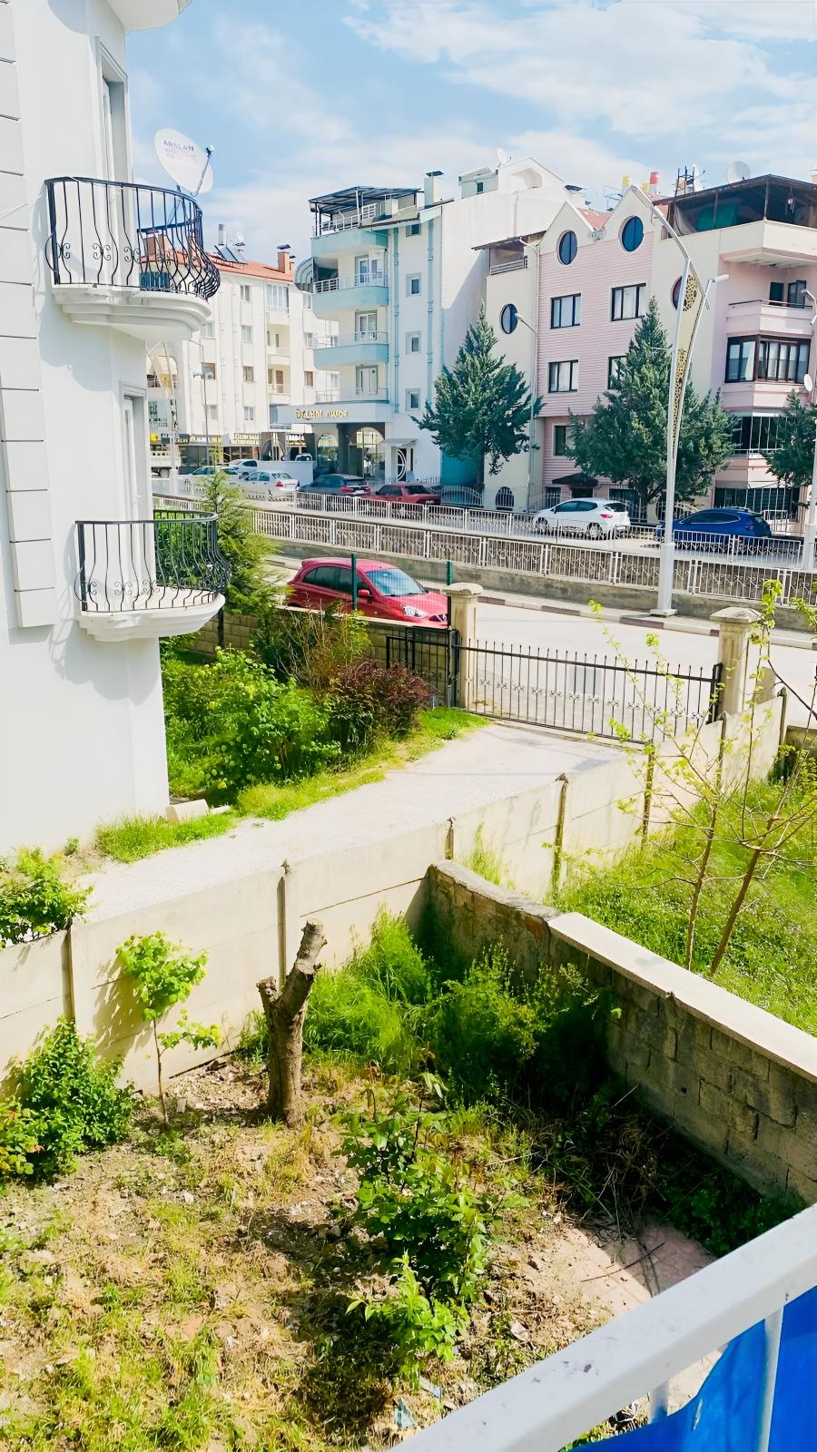Karşıyaka'da Harika Konumlu Kiralık 3+1 Daire - Resim 31