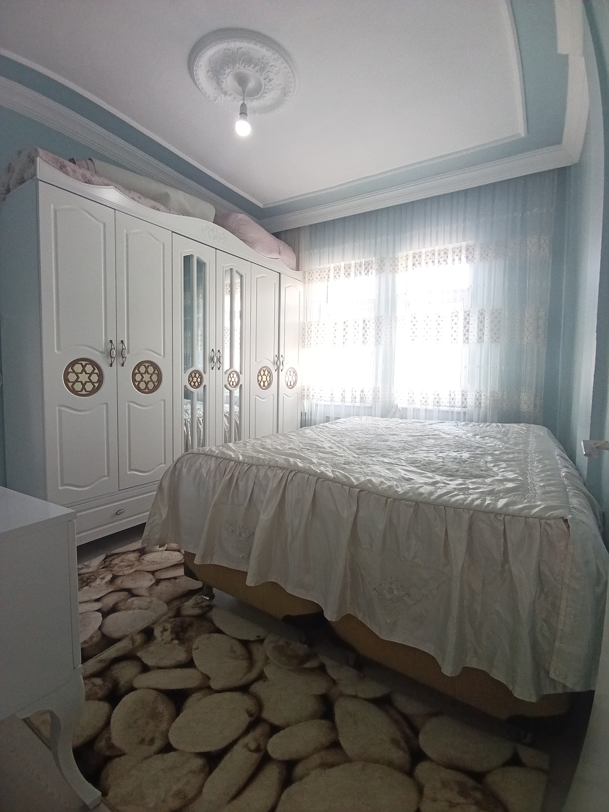 Yenidoğanda Manzaralı Havadar Satılık 3+1 Daire - Resim 17