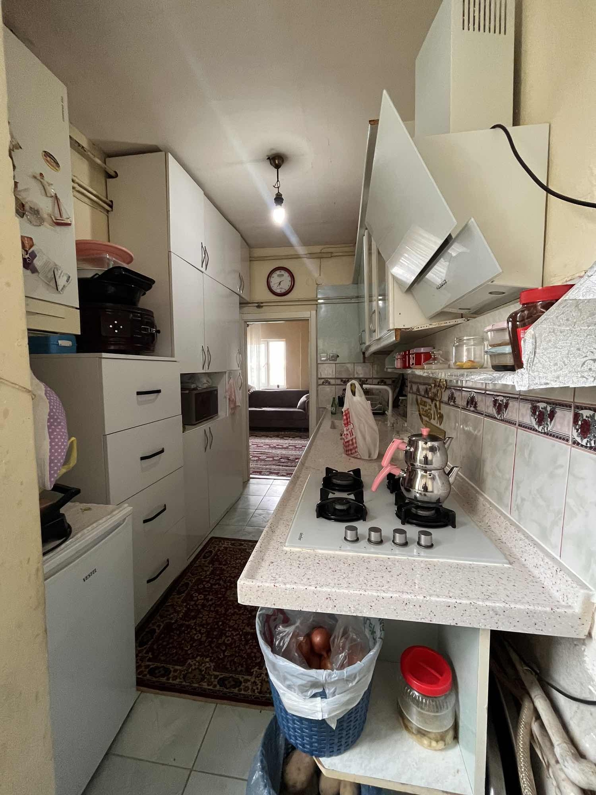 Tramvaya Yürüme Mesafesinde Acil Satılık - Resim 14