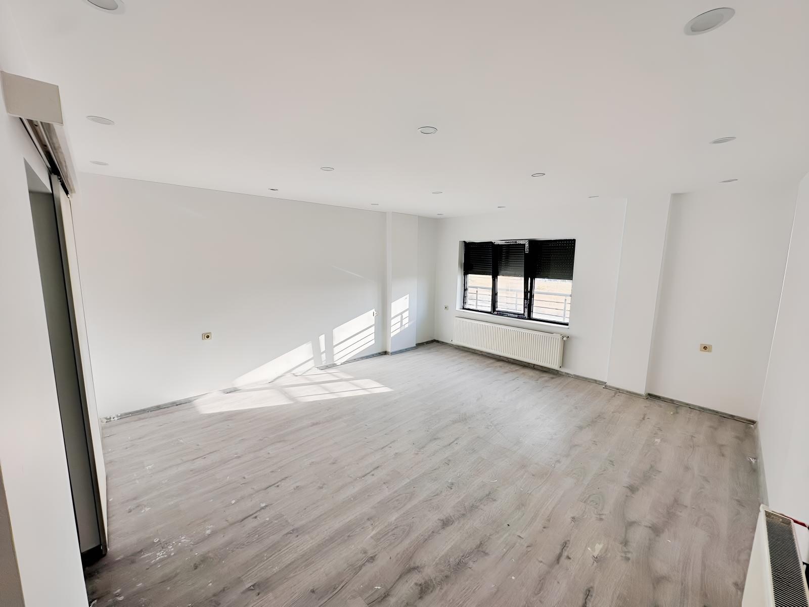 ÜRGÜPTE YENİ YAPILAŞMANIN İÇİNDE FIRSAT 3 KATLI LÜKS VİLLA!! - Resim 17