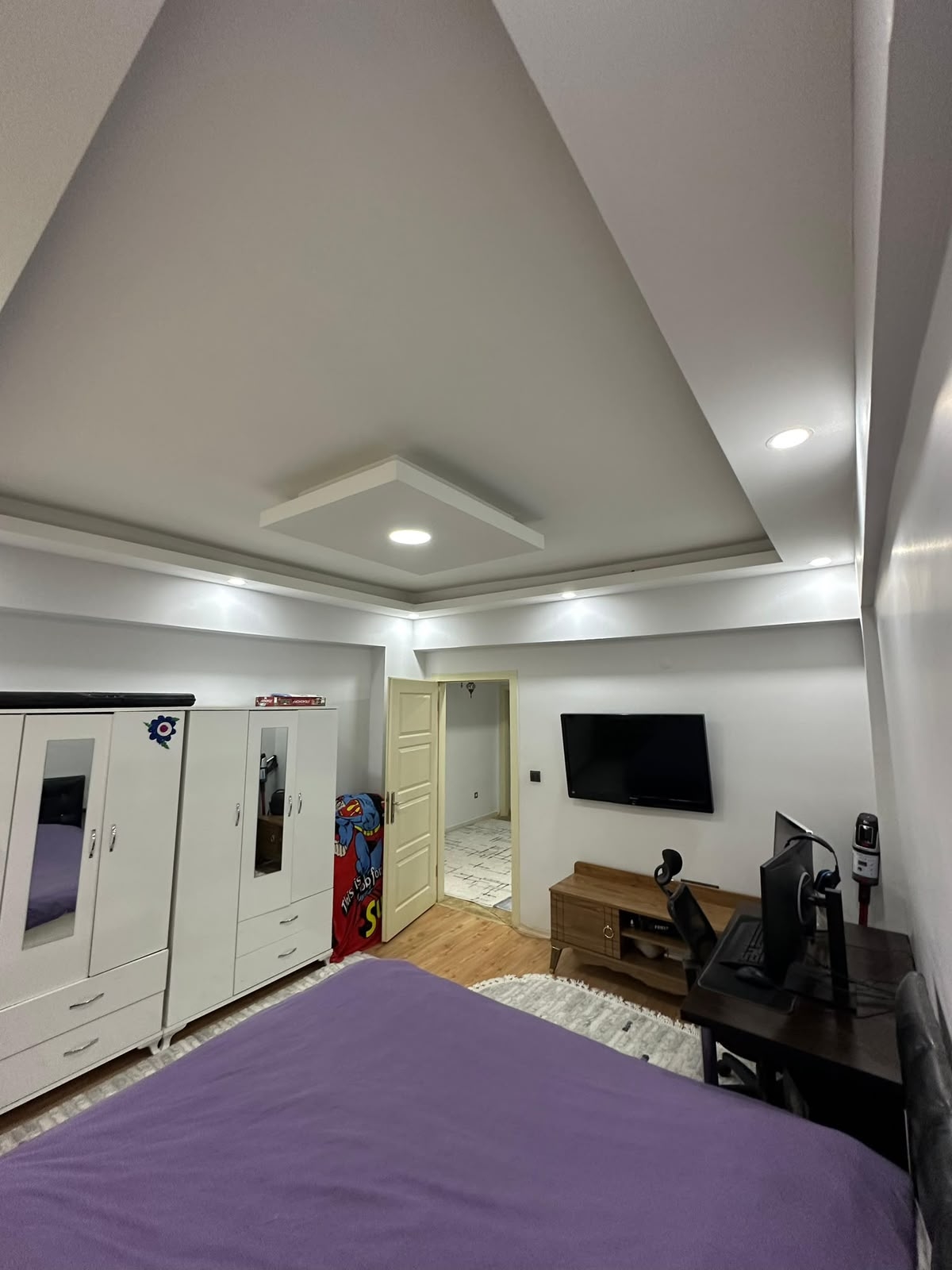 SÖZMAX-ÜRGÜP BELEDİYE EVLERİNDE GENİŞ 3+1 İÇİ YAPILI DAİRE! - Resim 2