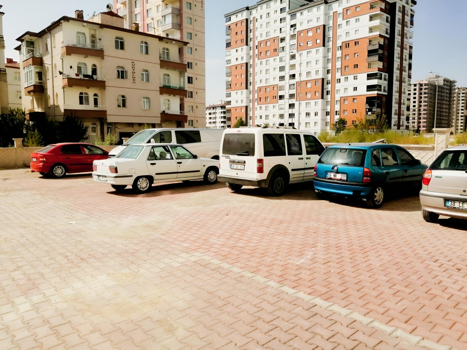 BAĞDAT CD ÜZERİNDE MÜKEMMEL KONUMDA SATILIK *KOMBİLİ*DAİRE - Resim 13