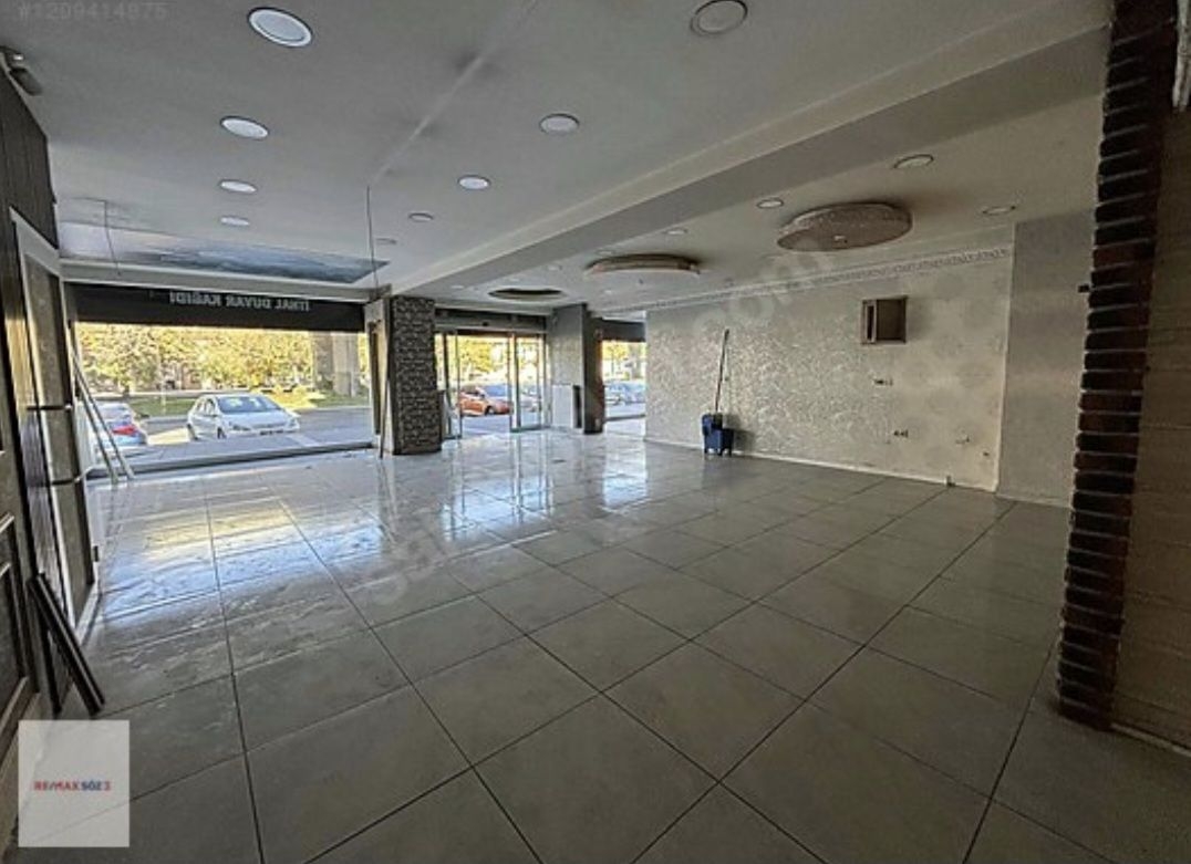 eski çevreyol üzerinde kiralık dükkan 185m² - Resim 6