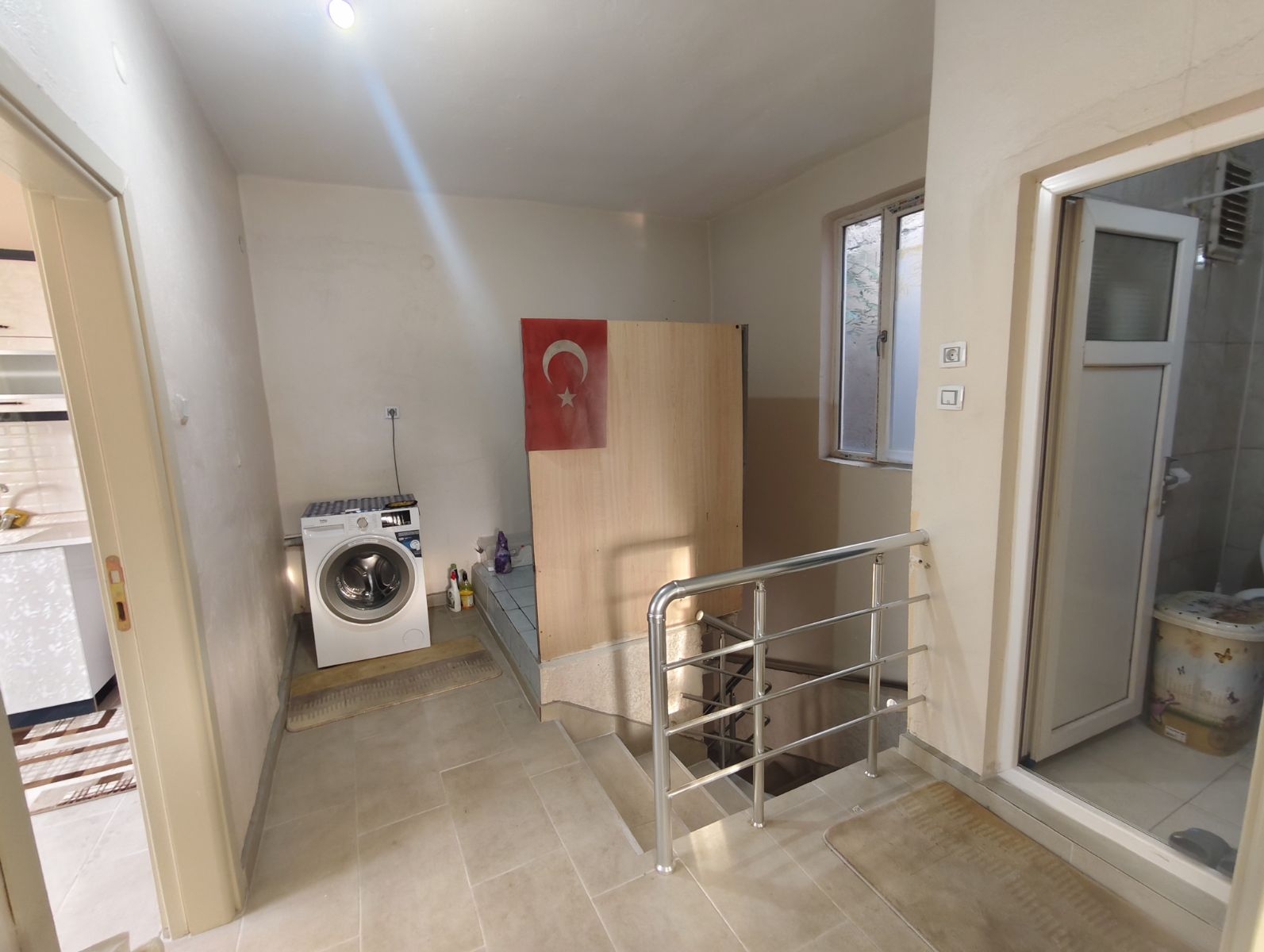HÜRRİYET MAHALLESİ SATILIK 3 KATLI MÜSTAKİL EV - Resim 4