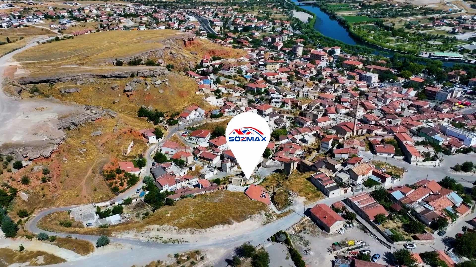 AVANOSTA SANATÇI KOMŞULARIYLA ÇEVRİLİ TARİHİ KARGİR EV 8+3 - Resim 18