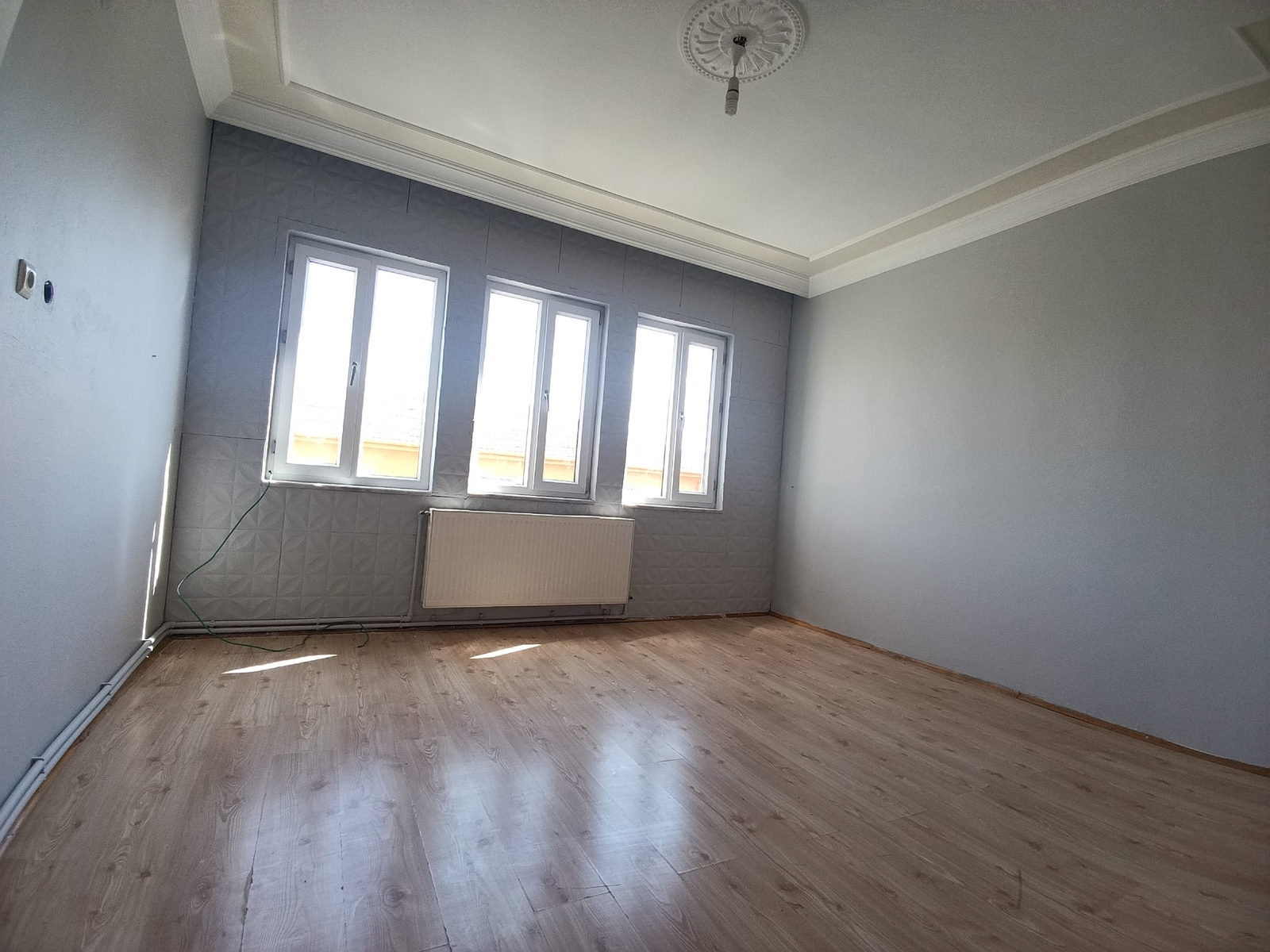 Erkilet Osmangazi'de Kombili Yapılı Arakat Satılık Daire - Resim 5