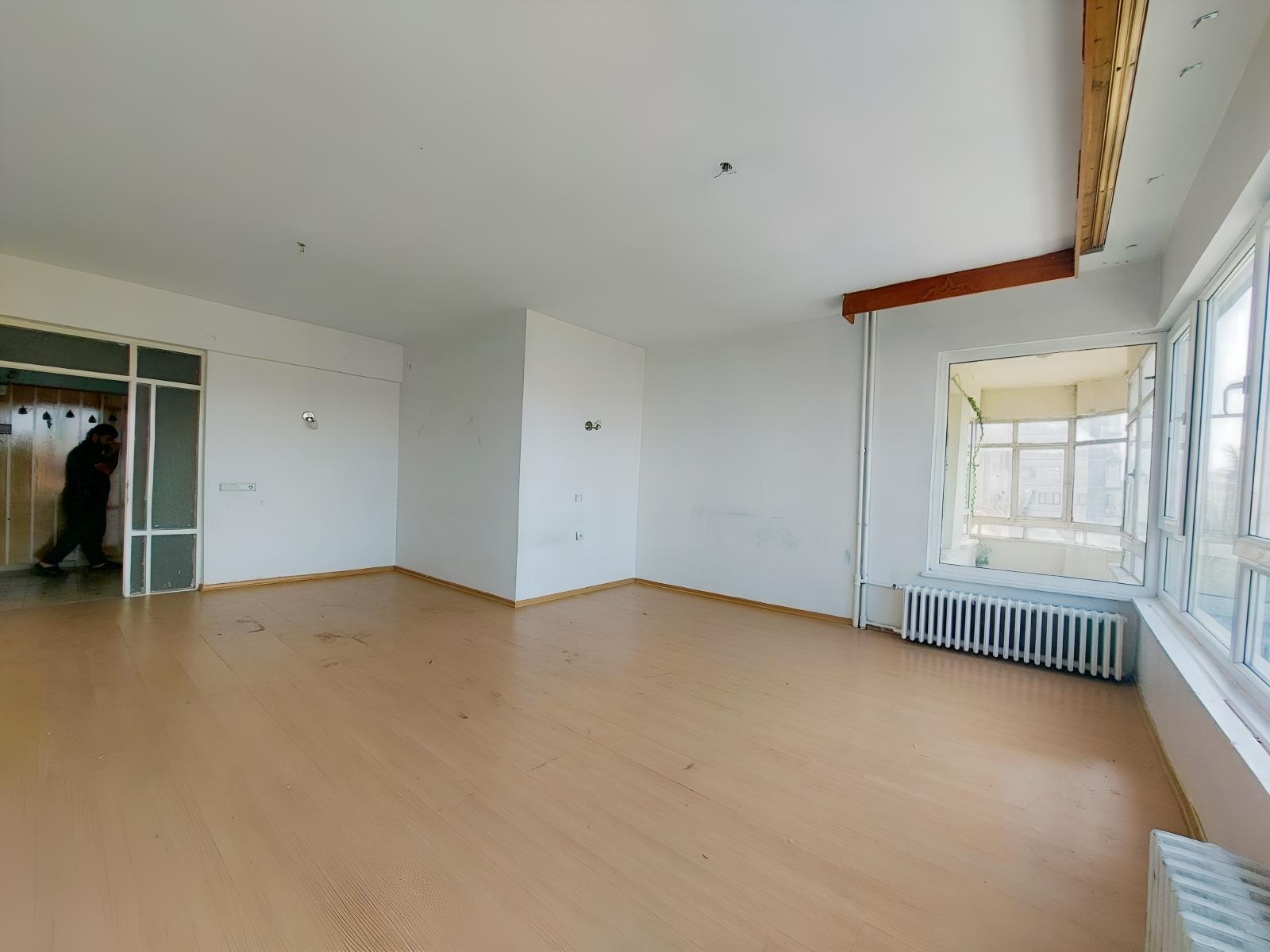SİVAS CADDESİ ÜZERİNDE SATILIK DAİRE (tranvay durağının dibinde) - Resim 2