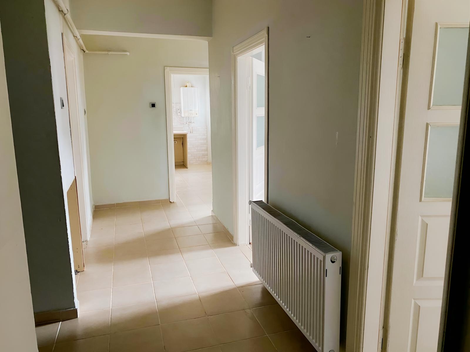 Karşıyaka'da Harika Konumlu Kiralık 3+1 Daire - Resim 23