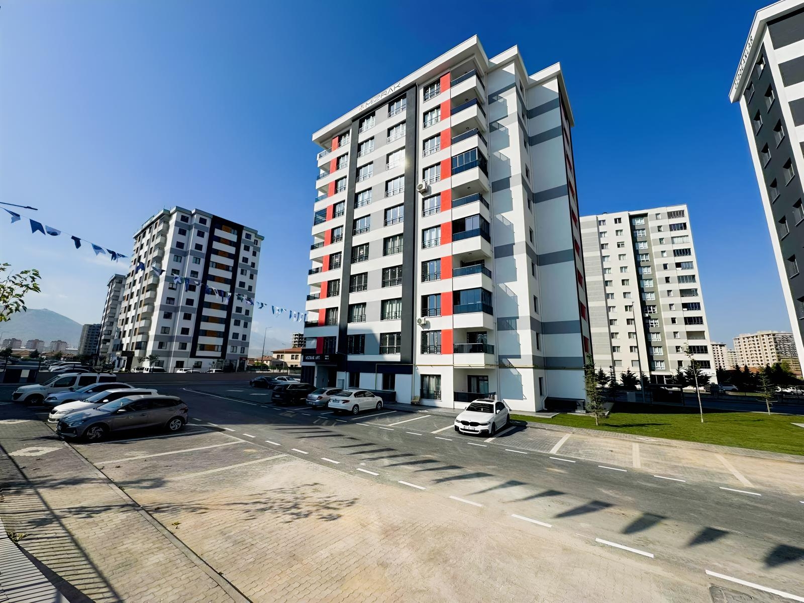 YILDIRIM BEYAZIT MAH SATILIK 3+1 DAİRE