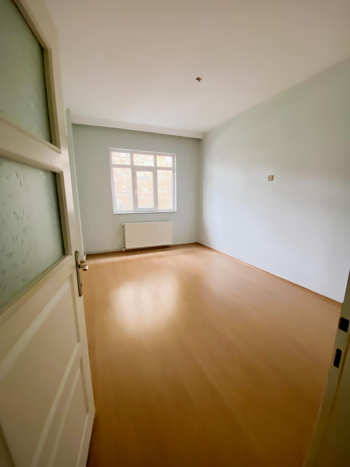 Karşıyaka'da Harika Konumlu Kiralık 3+1 Daire - Resim 34