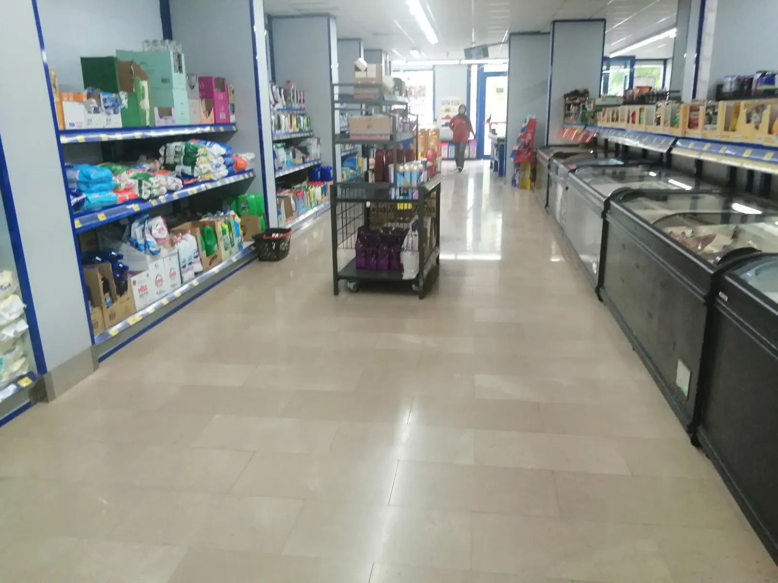 OSMAN KAVUNCU MH ANA CADDE ÜZERİ KURUMSAL KİRACILI 450 M2 SATILIK DÜKKAN